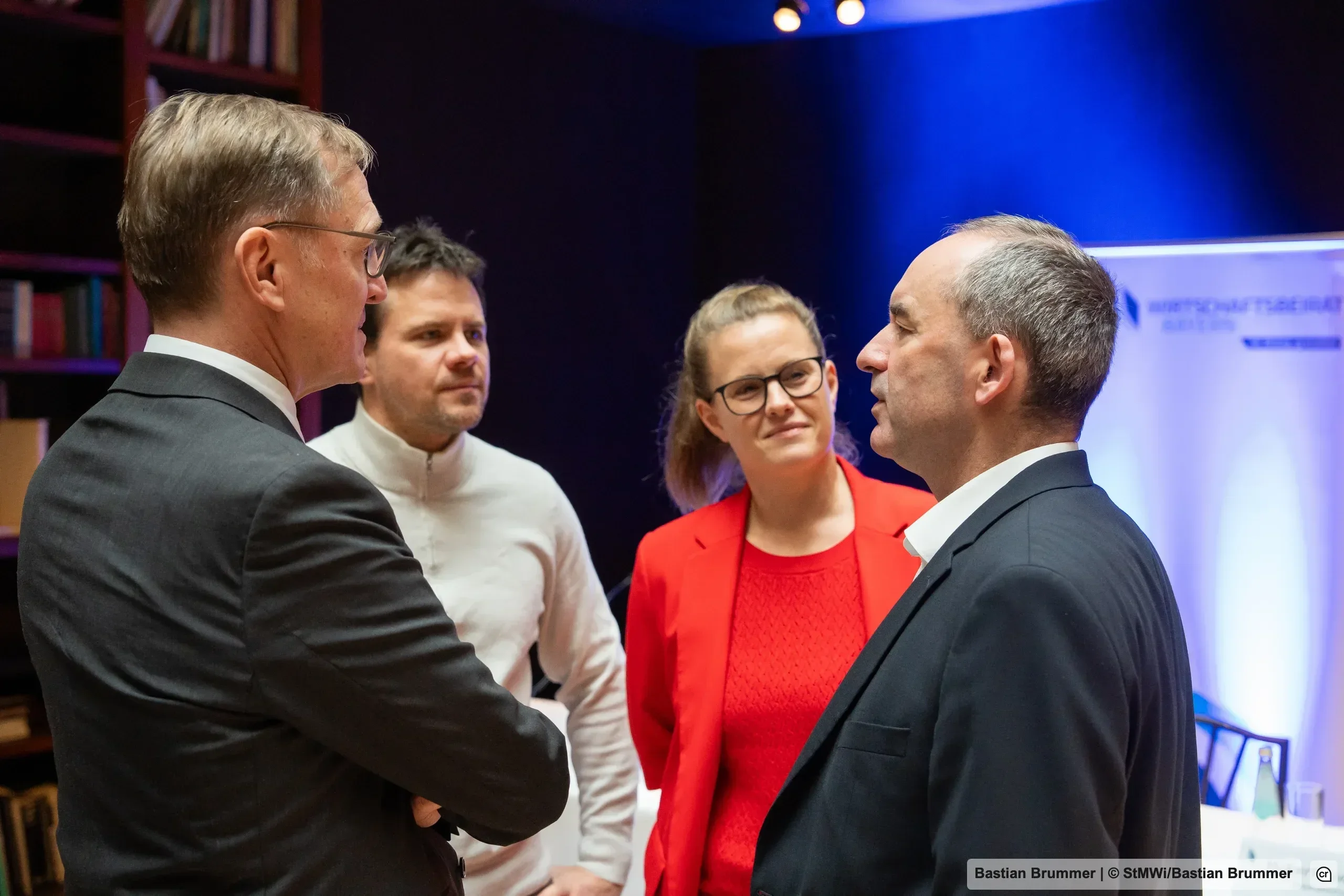 Staatsminister Hubert Aiwanger beim Impulsvortrag im Bayerischen Hof